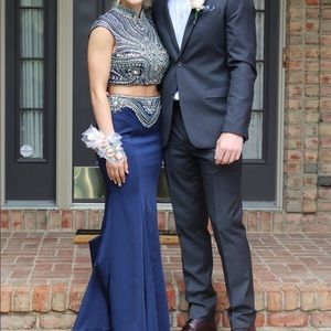 Tony Bowls dress size 4 altered to a size 2